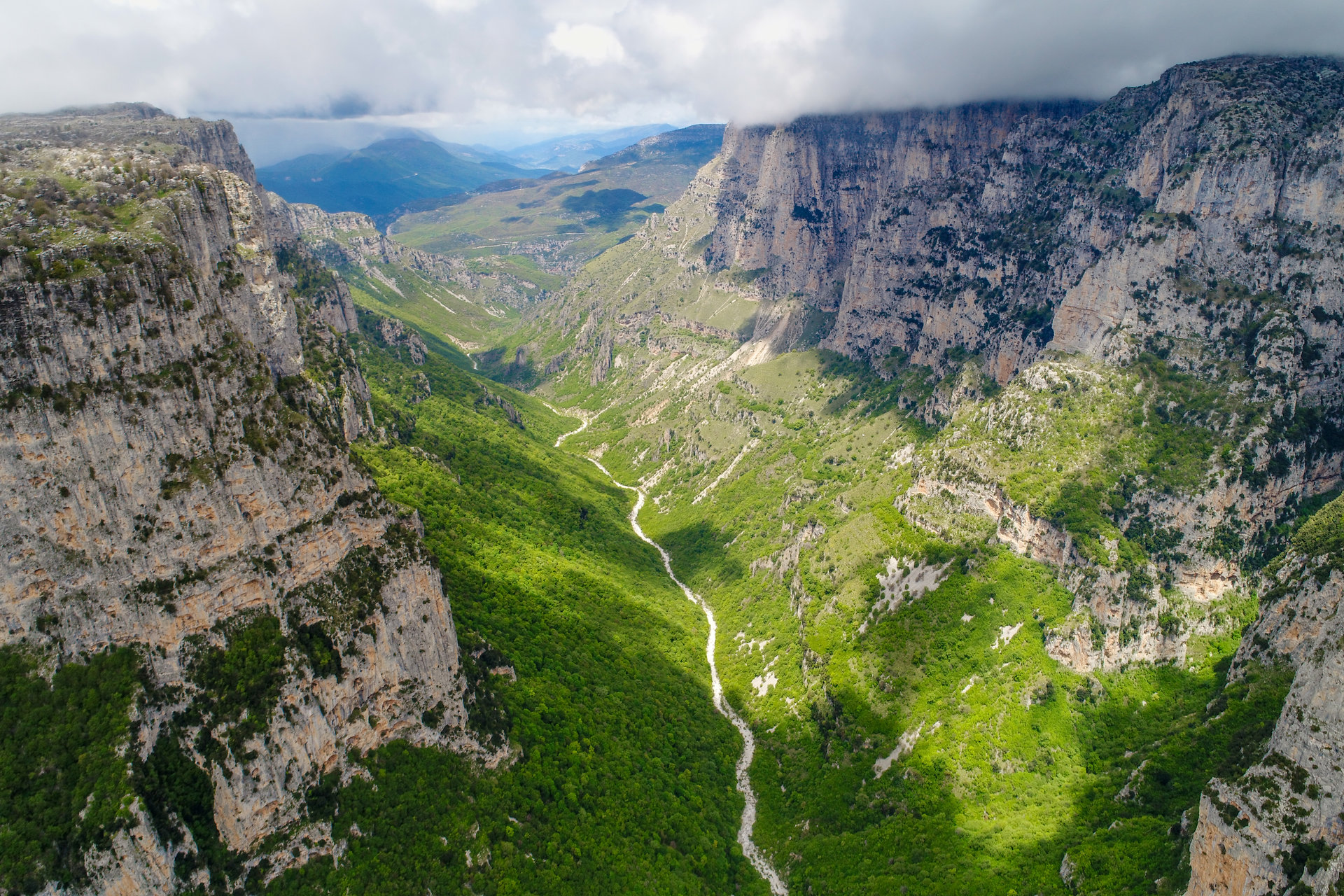 Vikos Gorge от Svetlin Marinov - photoforce