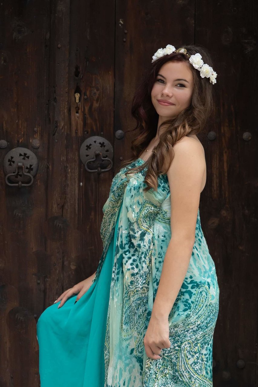 Млади и красиви от Vanq Jordanova - Ваничка