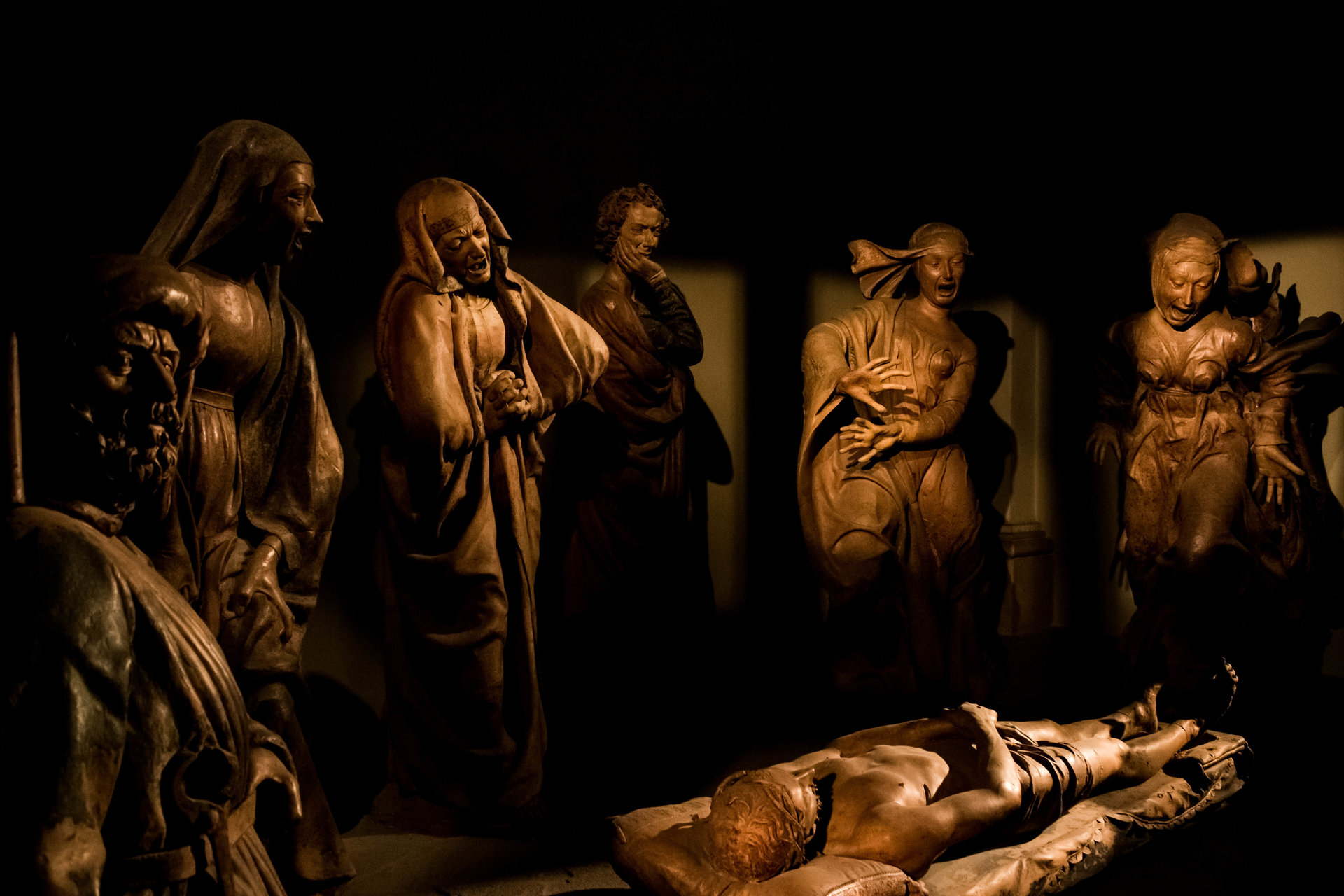 Compianto del Cristo Morto от Христо Колев - Riko21