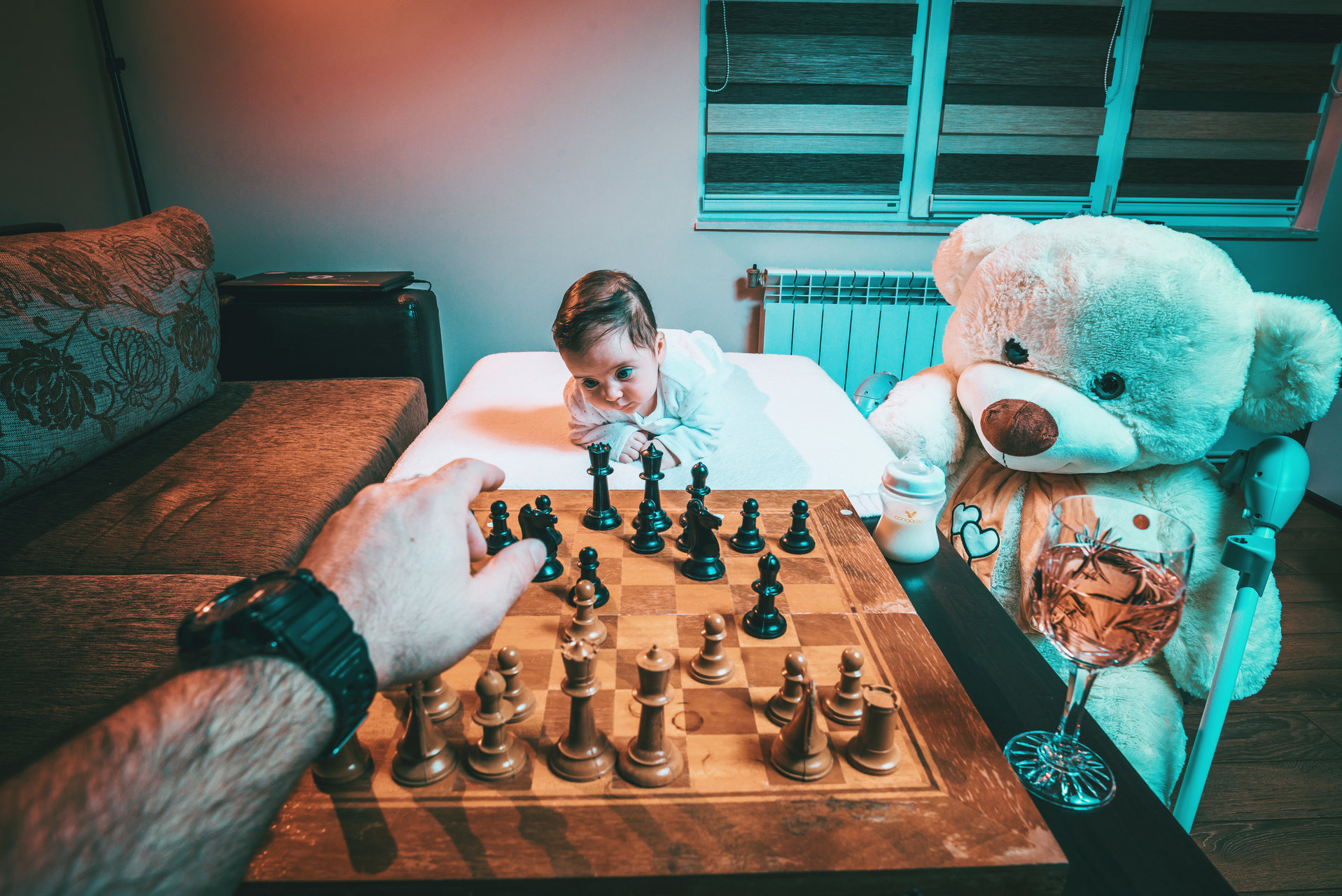 Партия шах и по леглата от Stoyan Shopov - eewf