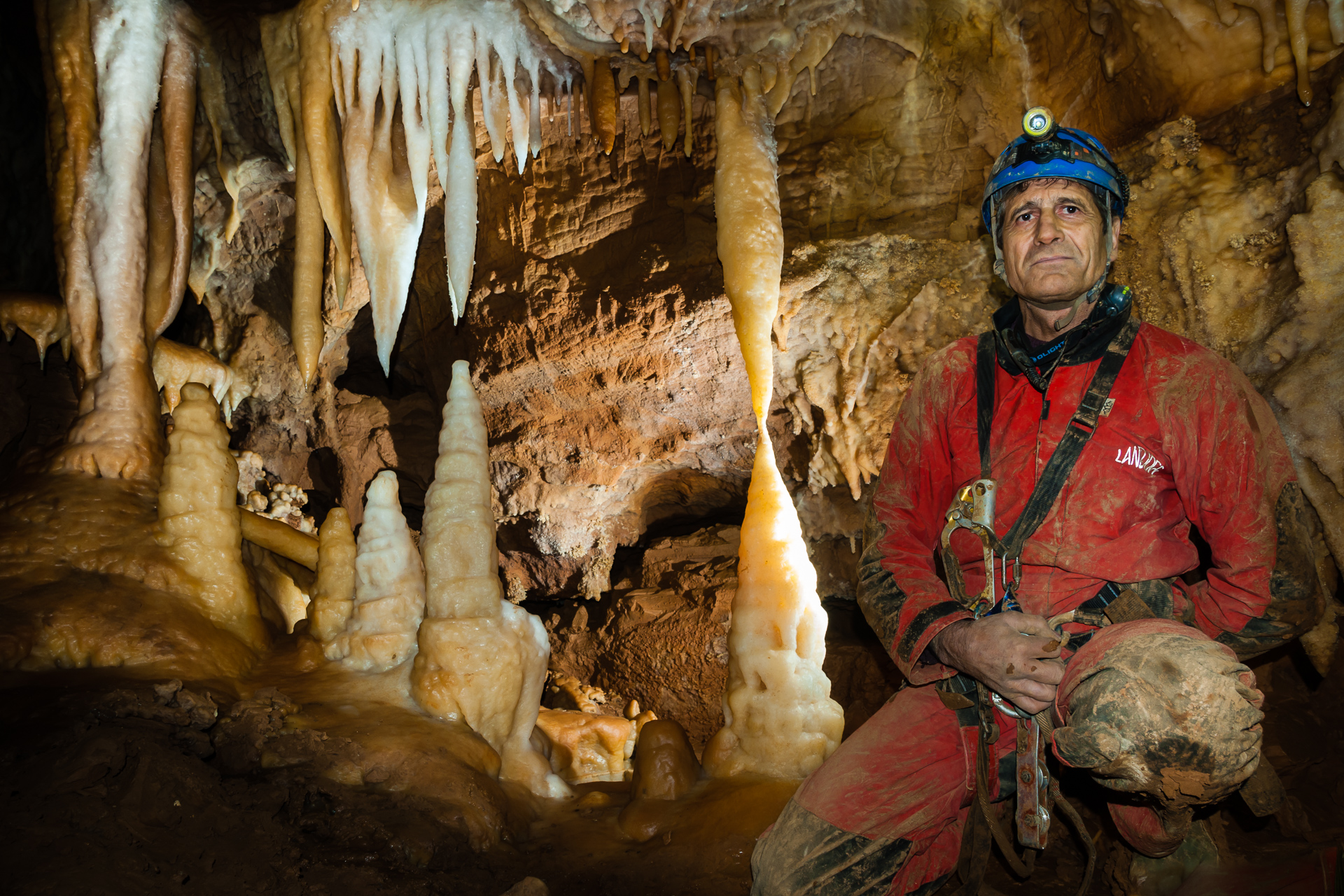 Пещерен човек от Tzvetan Ostromsky - ceco