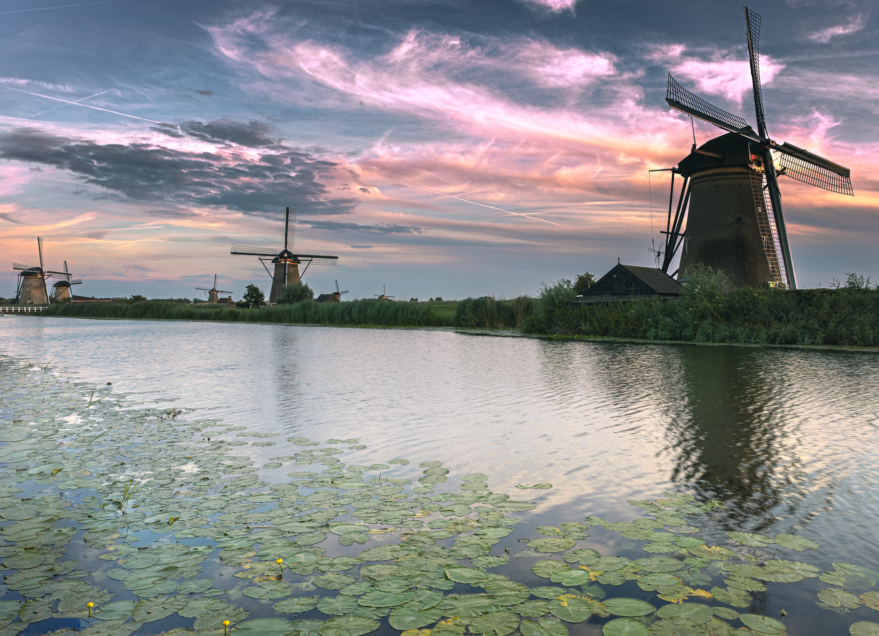Холандски вятърни &quot;мелници&quot; | Author Pavlin Georgiev - poleni | PHOTO FORUM