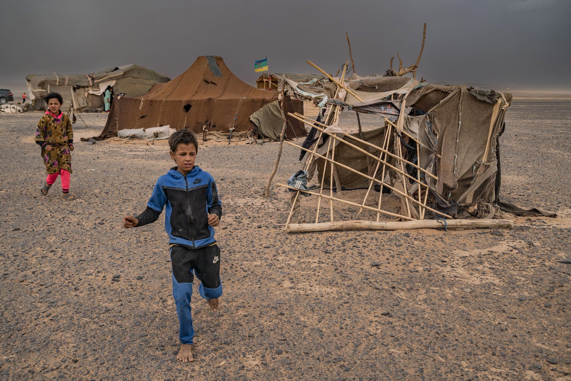 Дъжд и пясъчна буря. Берберски номади в пустинята Сахара, Мароко | Author Milan Hristev - MAX-1 | PHOTO FORUM