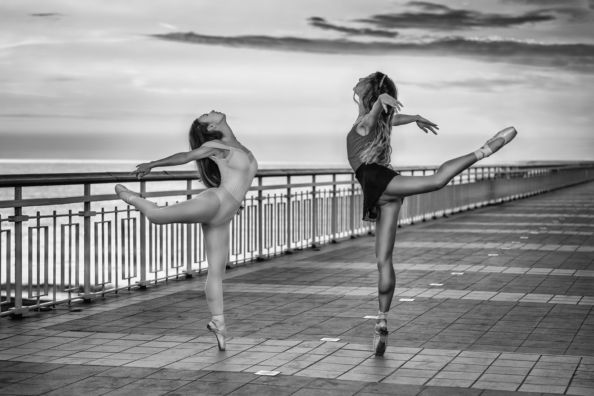 Балерини на разсъмване от Vasil Nanev - vnanev