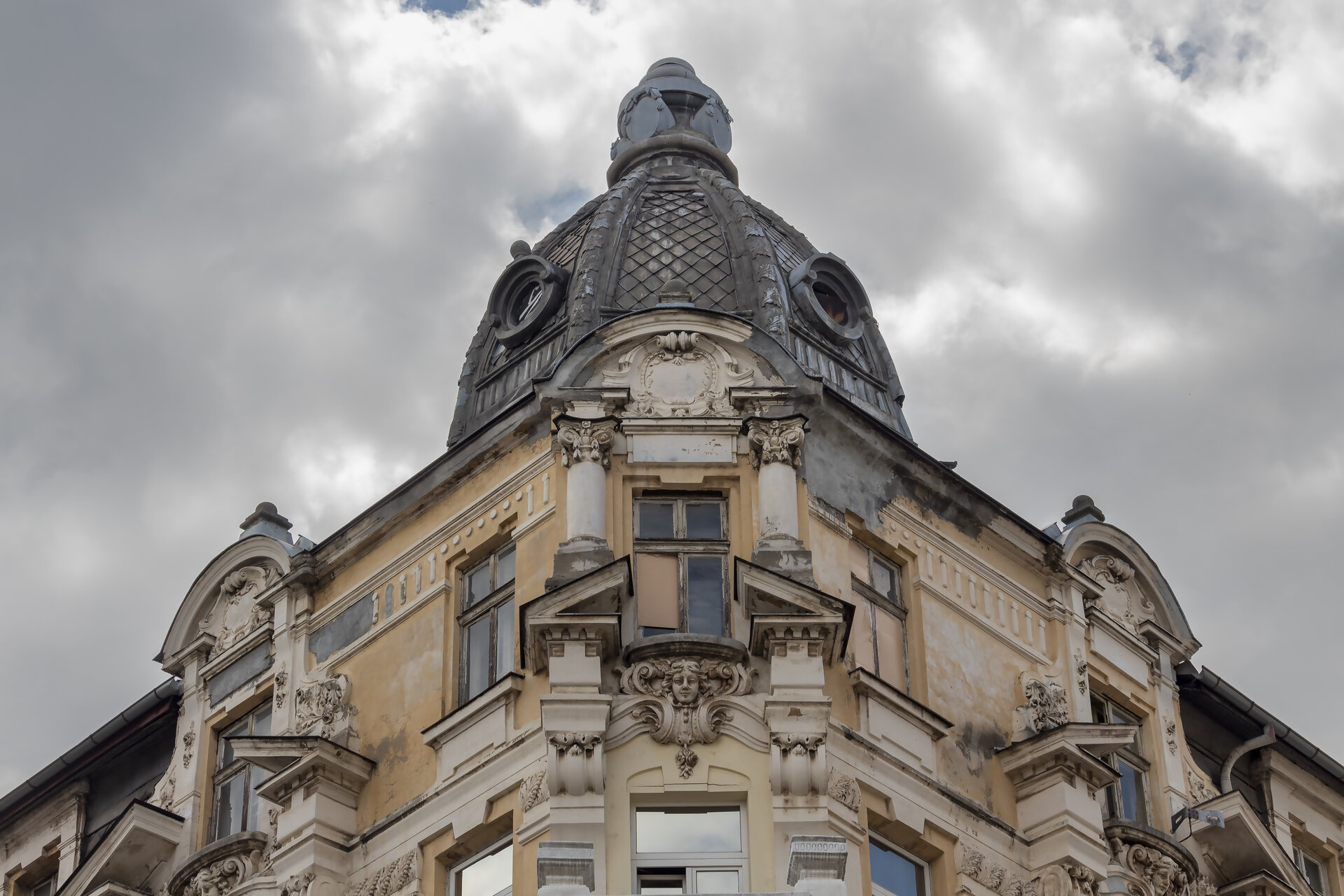 Лицето на фасадата от Natalia Vasileva - natvvphotos