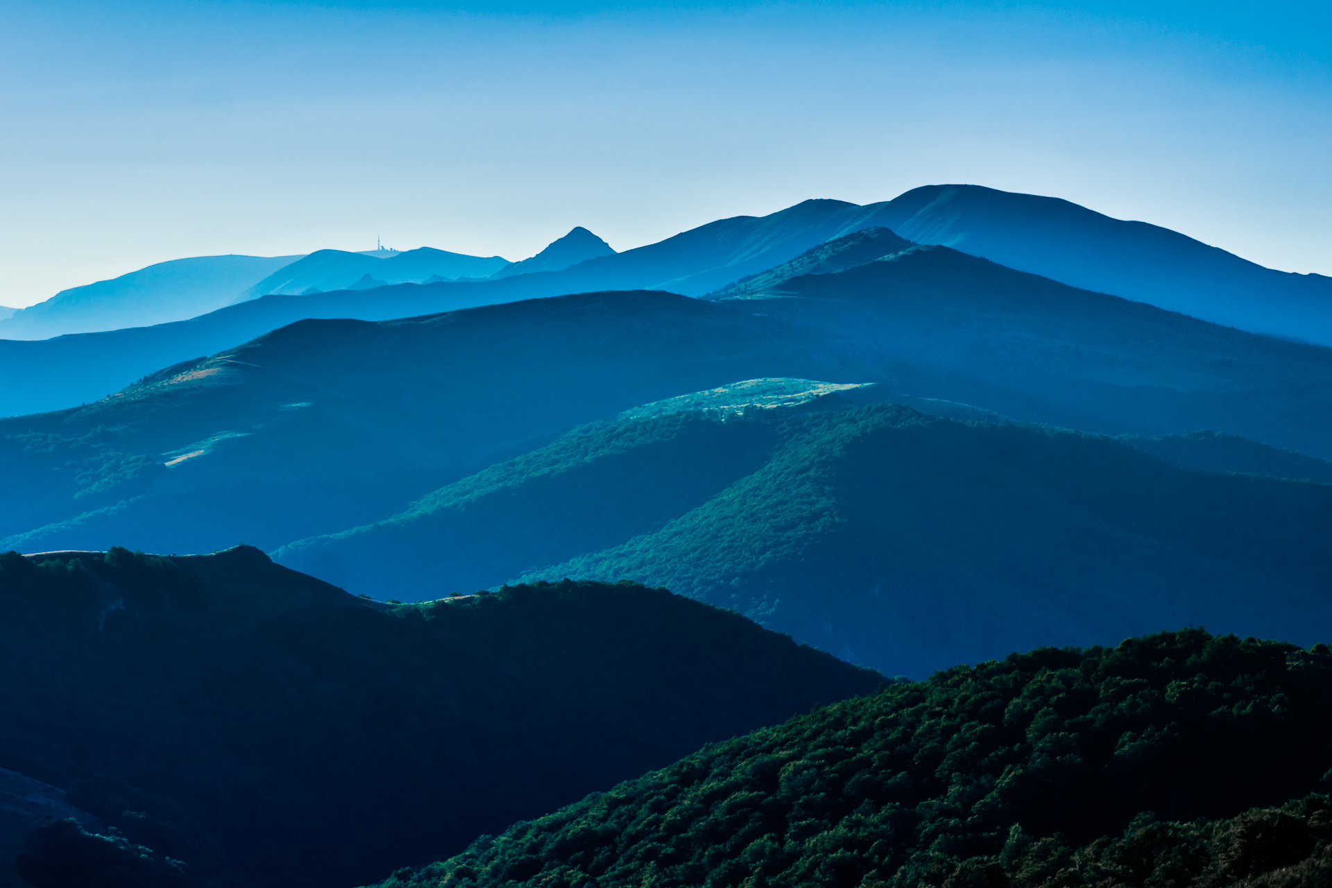 Гръбнакът на Балкана от Tzvetan Ostromsky - ceco