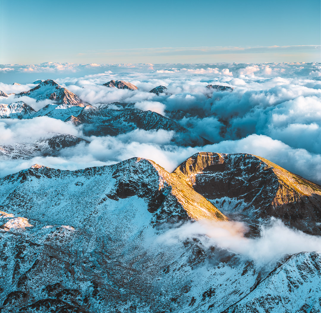 Над мъглата от Vladimir Evrov - evrov