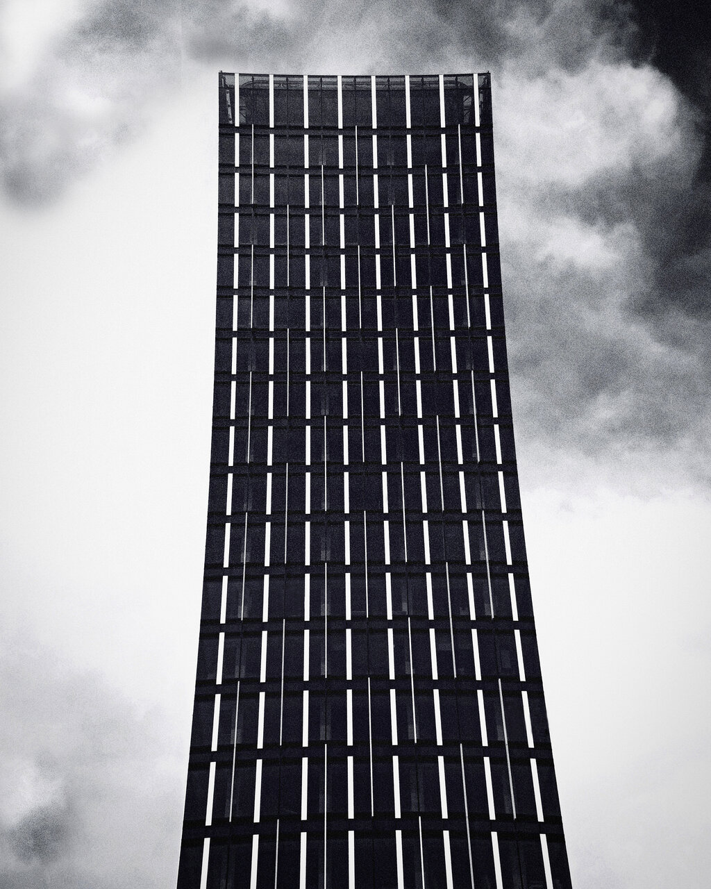 Кула в небесата от  Андрей Граховски - Граховски