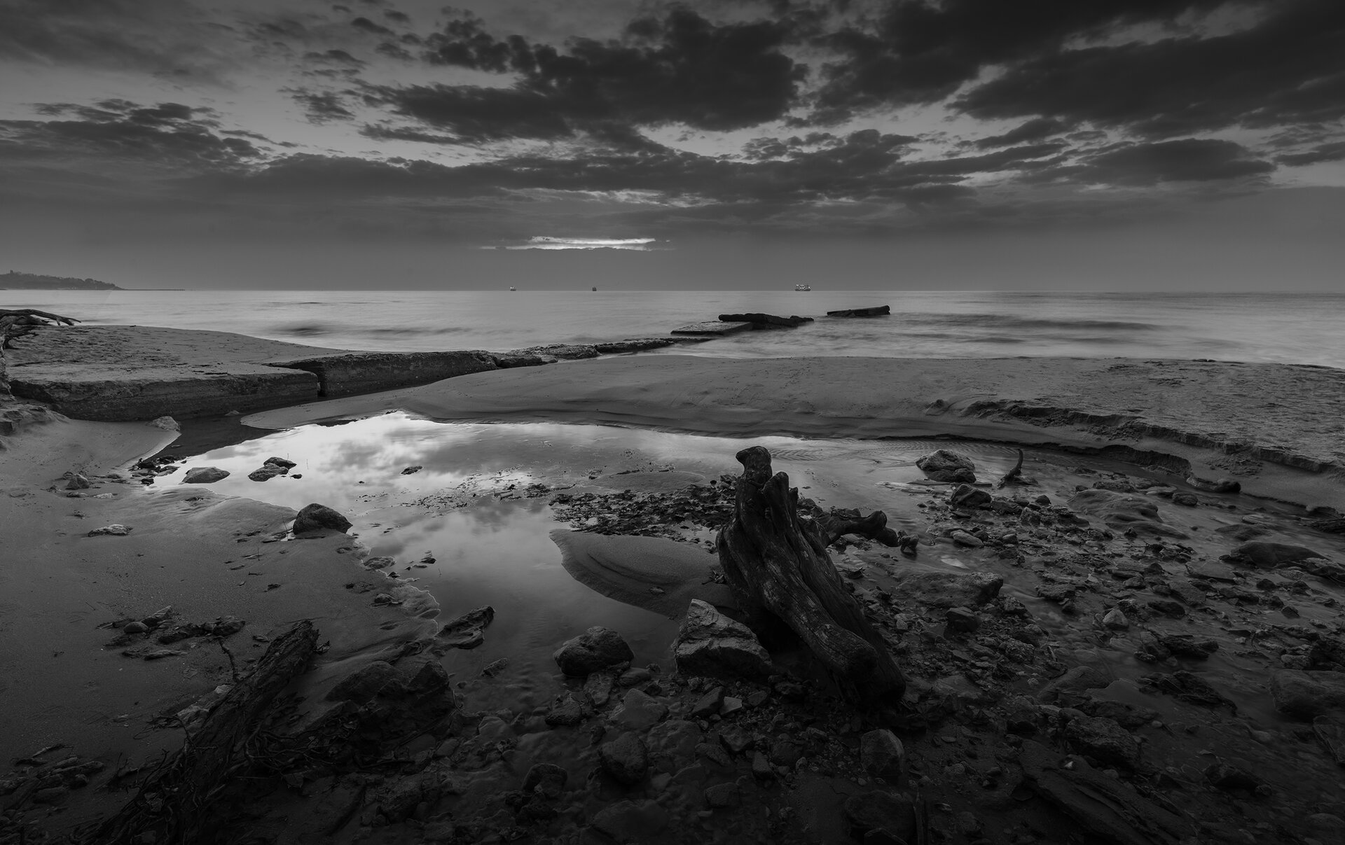 Черно-бял изгрев от Zhivko Kazakov - jKazakov