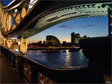 Изглед от Tower Bridge ; comments:46