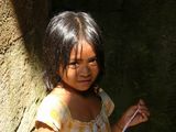 Дете в Ангкор, Камбоджа ; comments:57