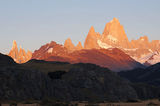 върховете Cerro Torre и Fitz Roy в Андите ; comments:37