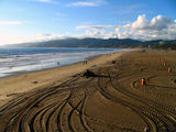 Santa Monica beach ; comments:27