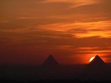 Освен Времето, и Слънцето не се бои от пирамидите ; comments:28