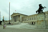 Парламентът във Виена ; comments:5