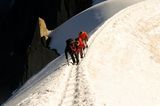 Изкачване към Aiguille du Midi, масив Монлан ; comments:31