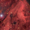 IC 5067, IC 5070 (LBN 353) - Емисионна мъглявина и Хербиг-Харо обекти в съзвездието Лебед, заснета в 5 филтъра, общо експозиционно време 3:40 часа ; Коментари:64
