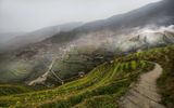 оризовите тераси над село Пинган, провинция Гуангси ; comments:33