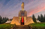 Монументът Света Богородица в Хасково ; comments:15