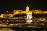 Будапеща - Моста Сечени и Кралският дворец ; comments:4