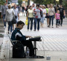 уличен музикант ; comments:5