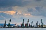 Пристанище Варна ; comments:5