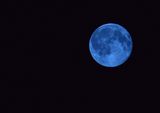 Blue moon ; comments:4