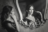 Girl in the mirror. ; Коментари:55