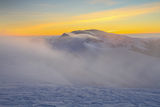 Поглед от връх Амбарица към върховете Ботев и Купена по изгрев ; comments:25