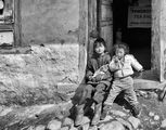 Непалски деца с коте. ; comments:15