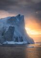 Айсберг в залива на Диско Бей в Гренландия ; comments:15