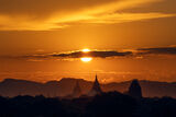 Last Glow Over Bagan ; comments:3