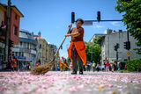 Краят на празника ; comments:4